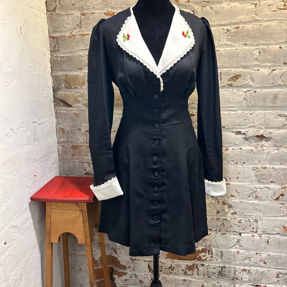 Black Long-Sleeve Dress with White Scalloped Collar and Cuffs